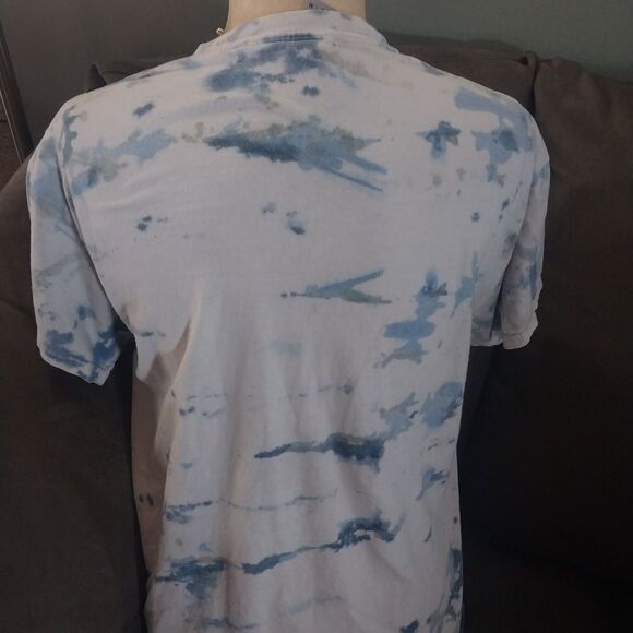 Gildan White and Blue Tie-Dye Cotton Tee - Picture 2 of 3